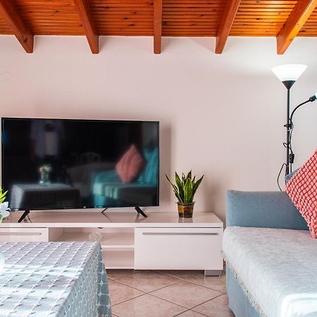 Sunset Rooftop Apartment Tesalonika Bagian luar foto