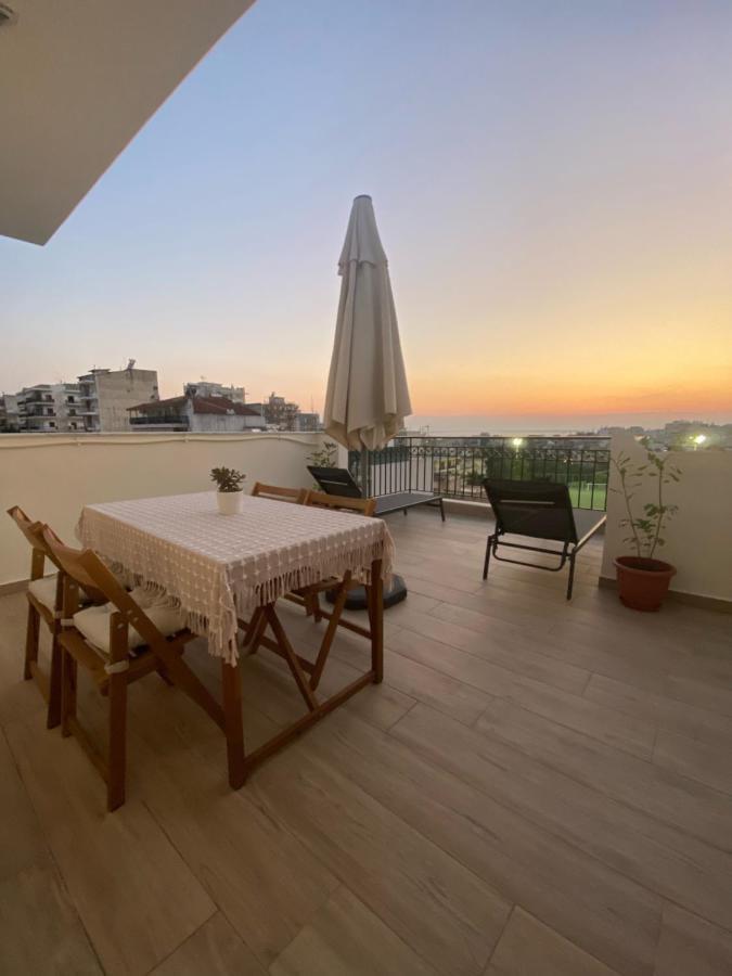 Sunset Rooftop Apartment Tesalonika Bagian luar foto