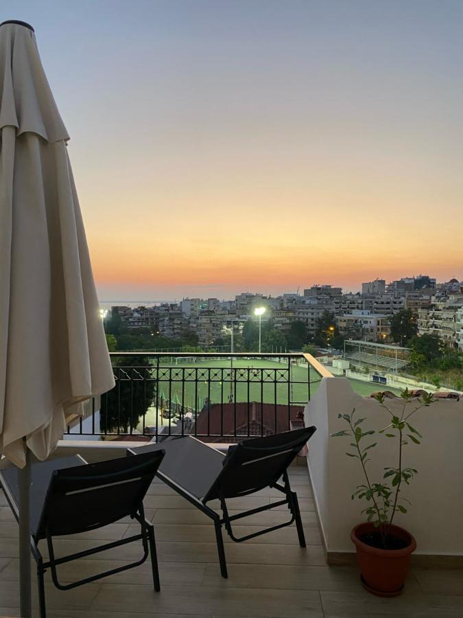 Sunset Rooftop Apartment Tesalonika Bagian luar foto