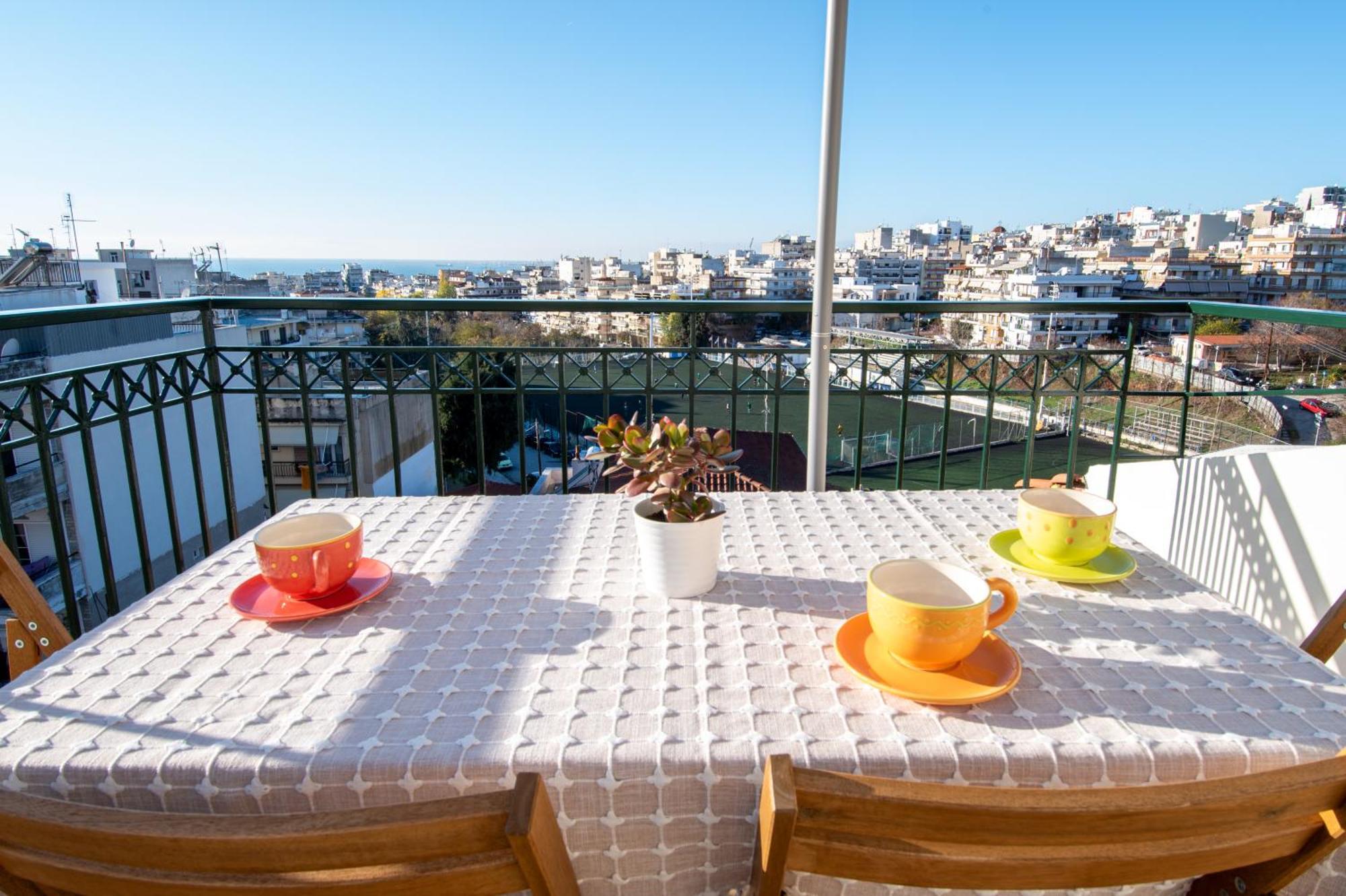 Sunset Rooftop Apartment Tesalonika Bagian luar foto