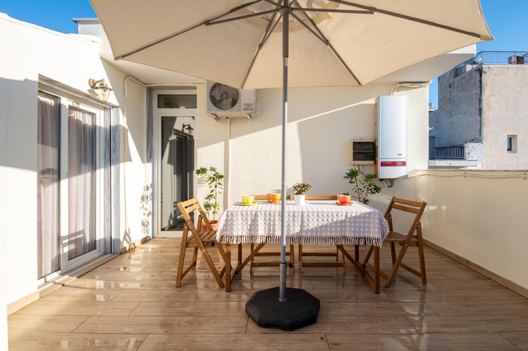 Sunset Rooftop Apartment Tesalonika Bagian luar foto
